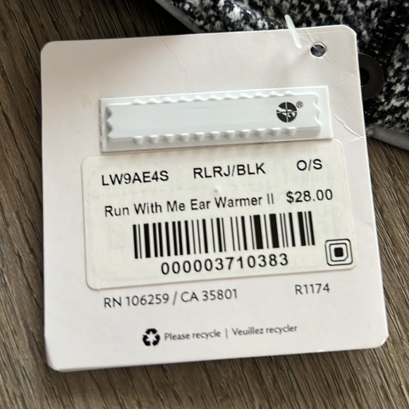 NWT Lululemon Run with Me Ear Warmer II, O/S. - Picture 3 of 4